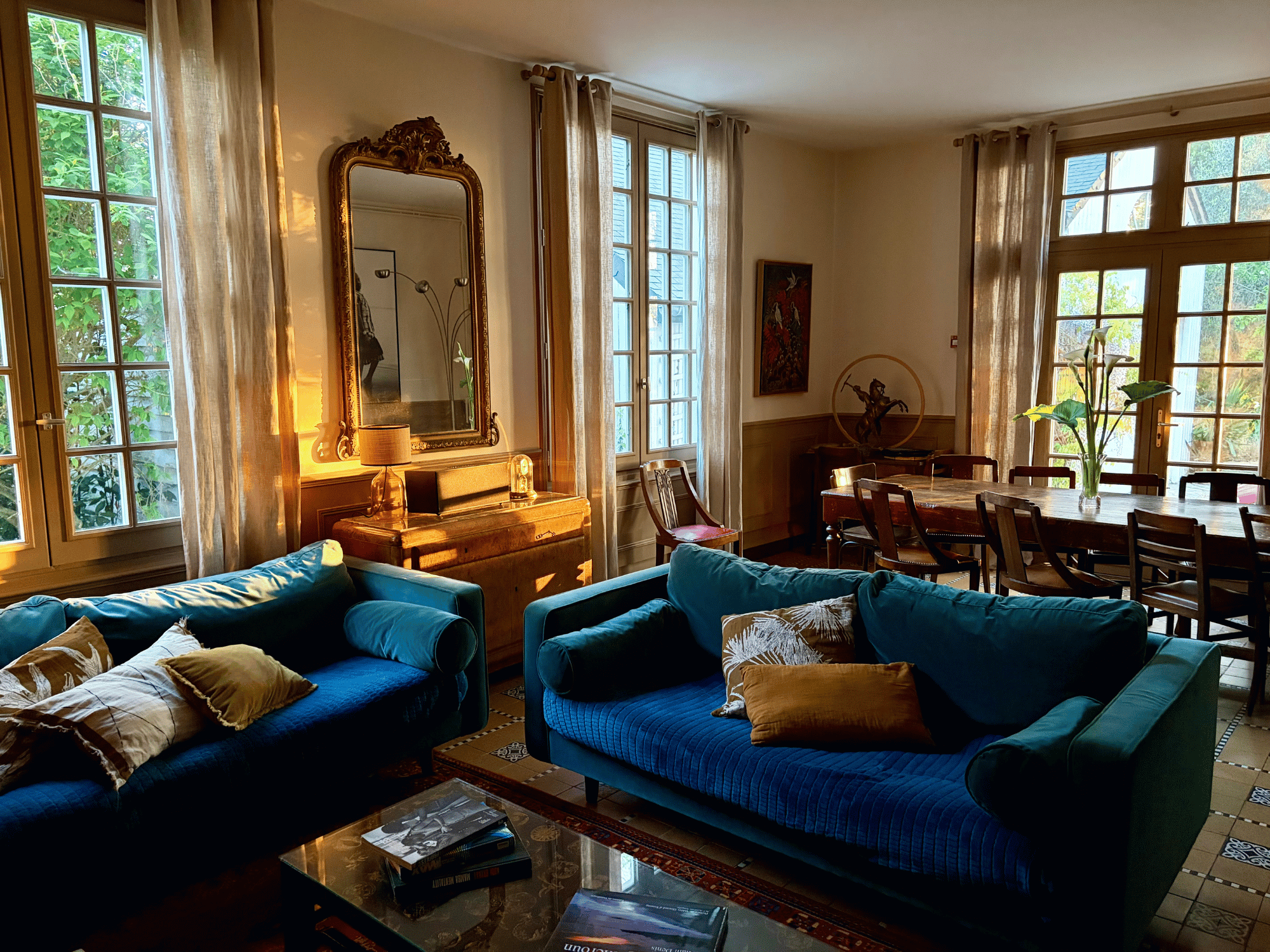 Vue de la Villa Meinga et de ses extérieurs
